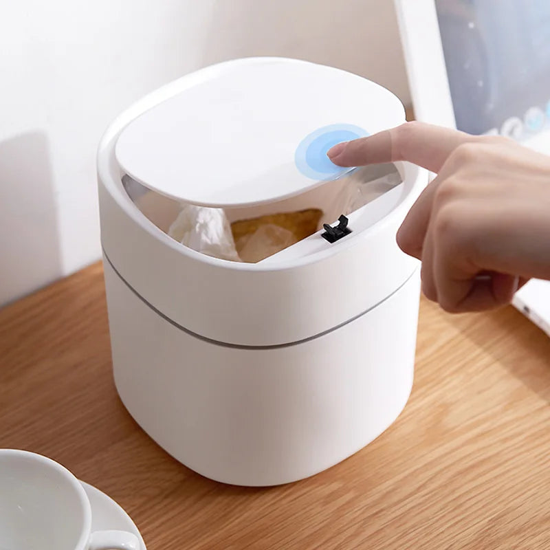 Cute Desktop Mini Waste Bin